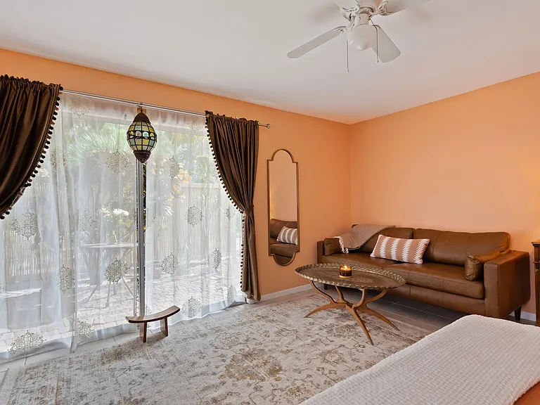 425 Edwards Dr #A — Photo 3