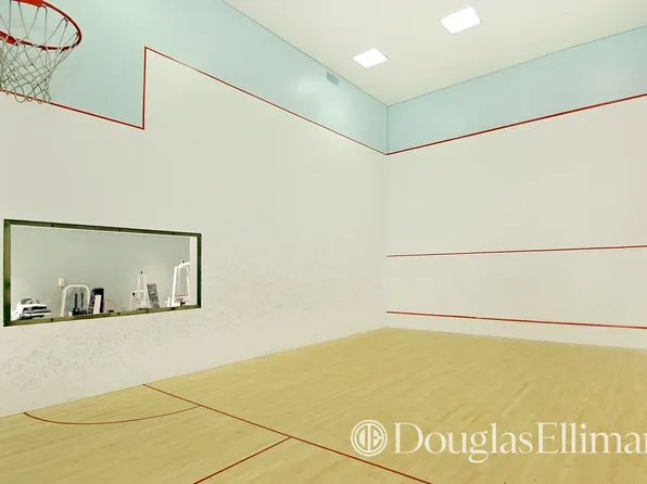 235 East 40th Street image 17 of 21