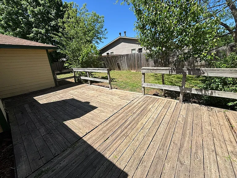 3468 W Yale St — Photo 17