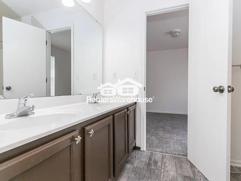 8127 N Lawn Ave — Photo 27