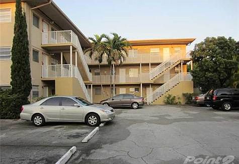 5th image of 3031 SW 27th Ave APT 10