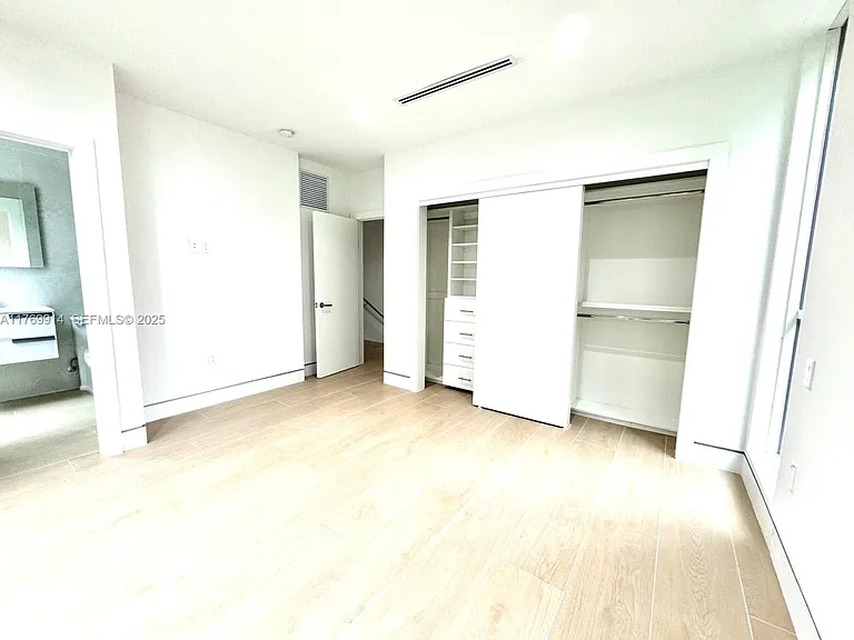 5728 NW 5th Ct #Townhouse 1 — Photo 5