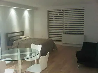 Rented by R New York