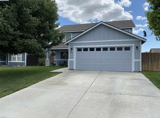 5613 Westport Ln, Pasco, WA 99301
