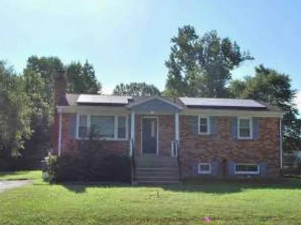 1006 Spruce St, Waldorf, MD 20601