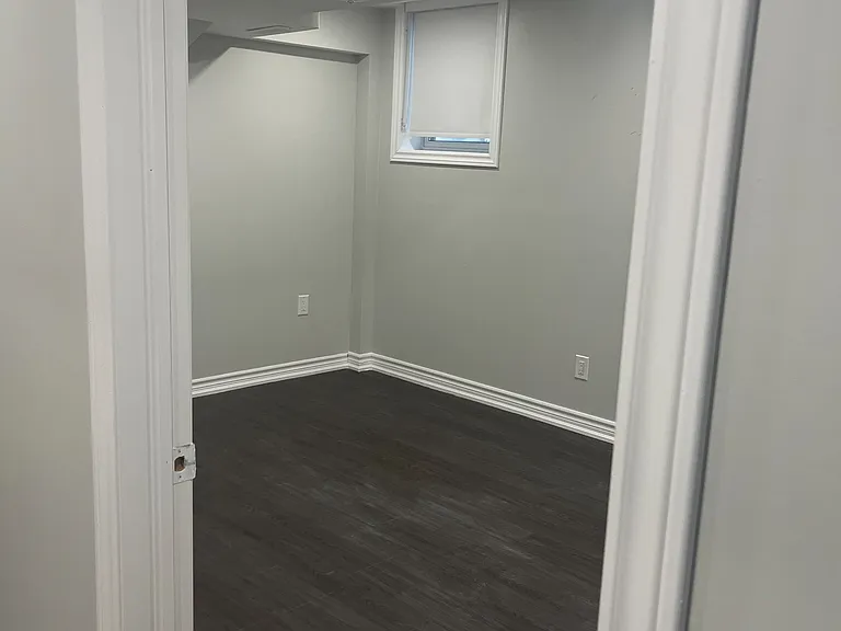 6772 W Longview Pl E #BASEMENT — Photo 9