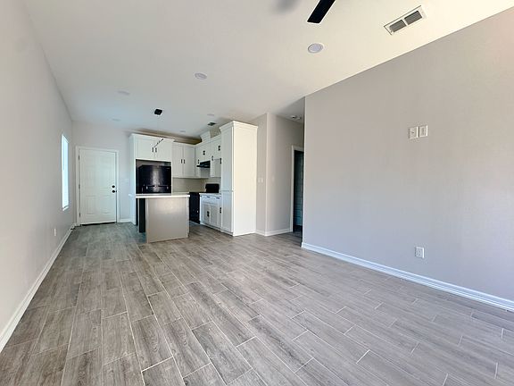 2nd image of 1009 W Mahala Ave Unit 3