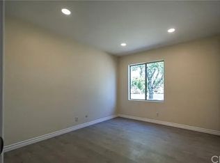 2 Ash Tree Ln, Irvine, CA 92612