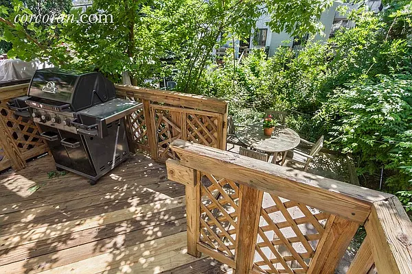 Sold by Corcoran | media 6