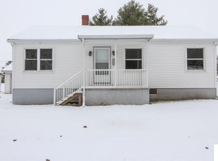 513 E Corn St, Emden, IL 62635