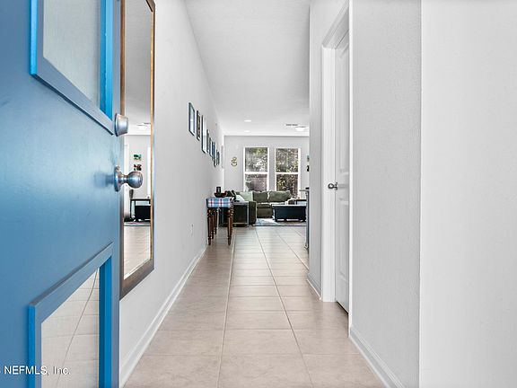 4th image of 11166 MINNETTA Court
