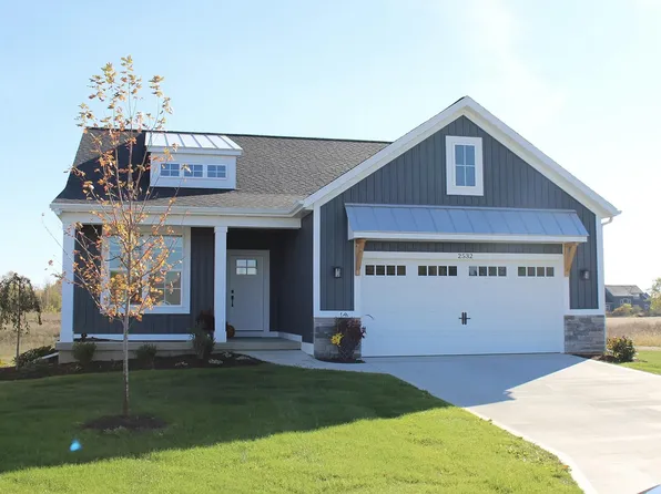 2537 Meadow Ridge Dr, Grand Rapids, MI 49534