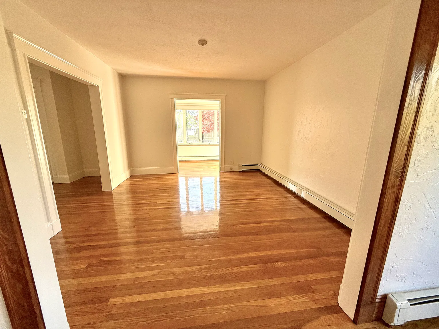 2 bed, 1300 sqft, $2,650 — Photo 3