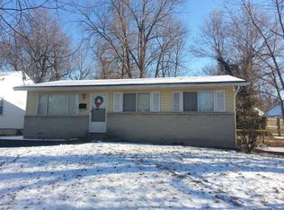 44 Vierling Dr, Saint Louis, MO 63135