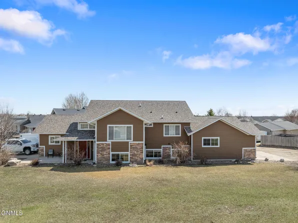 21172119 2117/21 23rd St W, Williston, ND 58801