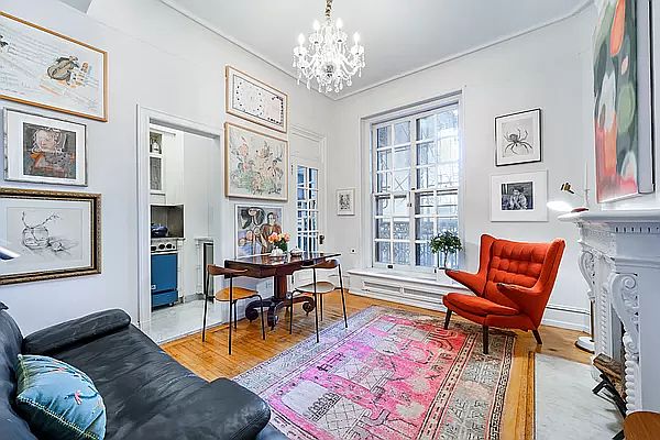 1st image of 2109 Broadway #6142