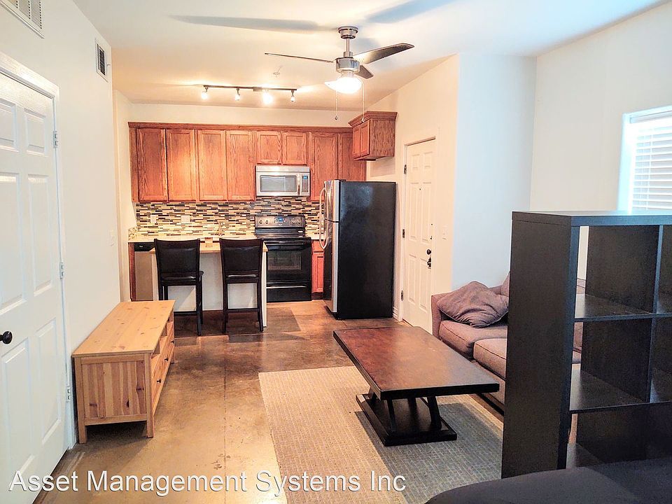 1st image of 2505 W Hickory St #19