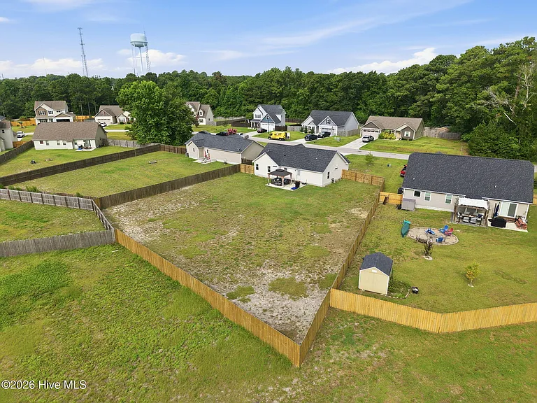203 Peaceful Ln — Photo 40
