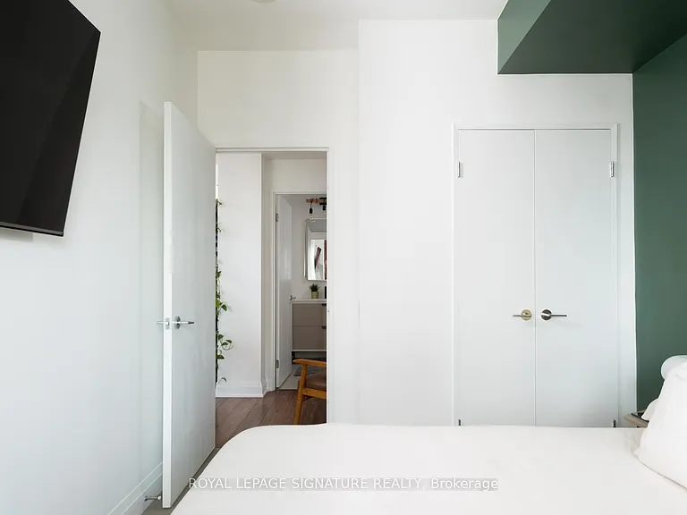 83 Redpath Ave #1706 — Photo 18
