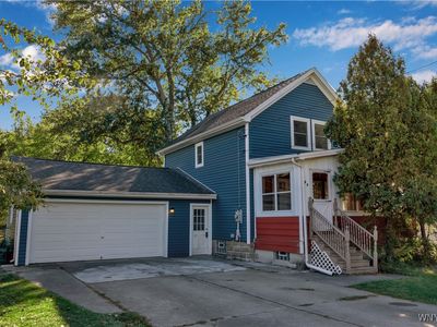 993 Walck Rd, North Tonawanda, NY, 14120