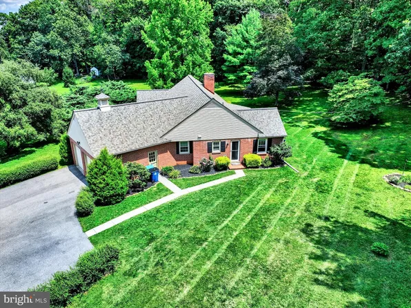 1613 Seven Valleys Rd, York, PA 17408