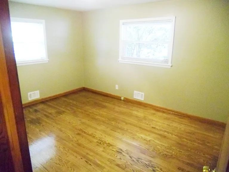 2604 Princess Ln SE — Photo 7