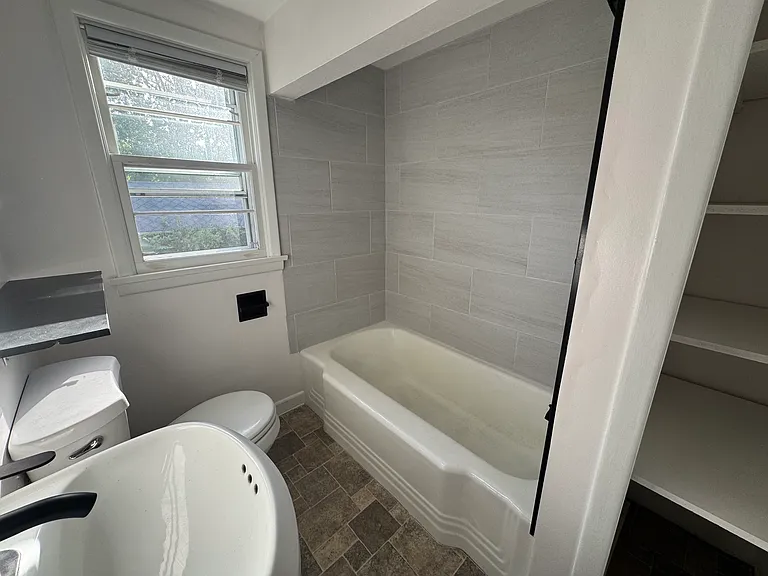 1908 Harding Ave #2 — Photo 8