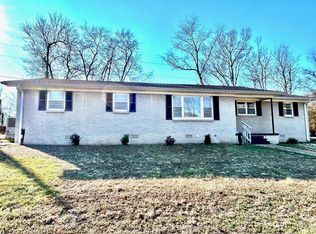 121 Wallace Cir, Killen, AL 35645