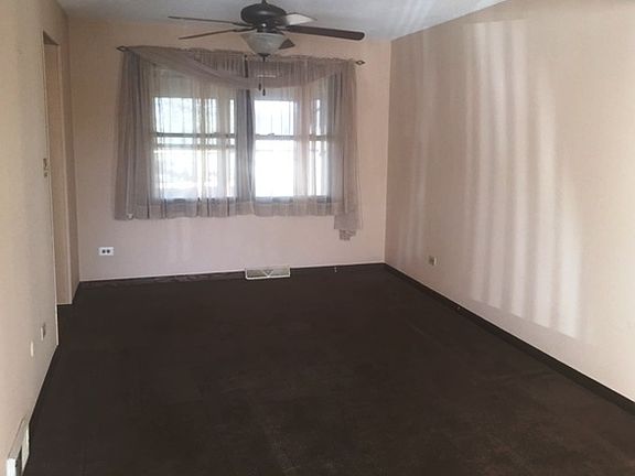 4th image of 12102 W Forest View Dr