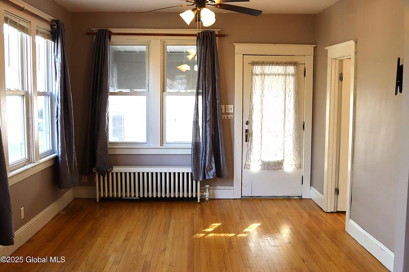 5th image of 467 Arthur Street