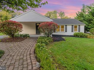 2828 Rose Hill Rd, Harrisburg, PA 17110