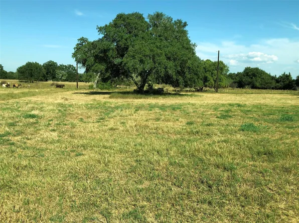 LOT 7 Pvt #1672, Hallettsville, TX 77964