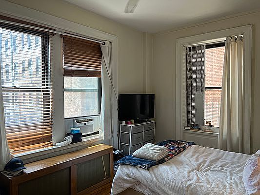 3rd image of 510 Cathedral Pkwy #4F