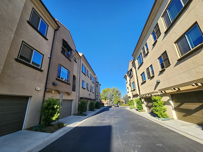 1569 Castillo Way #12 — Photo 5