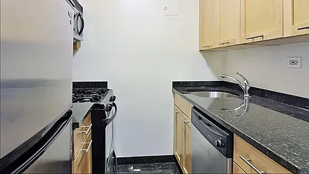 Rented by Manhattan Realty Group