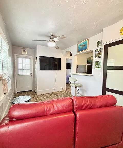 420 Daytona St — Photo 4