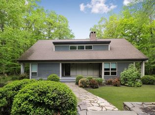 32 Saddleback Ridge Rd, Wallkill, NY 12589