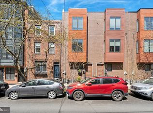 1637 Fitzwater St, Philadelphia, PA 19146