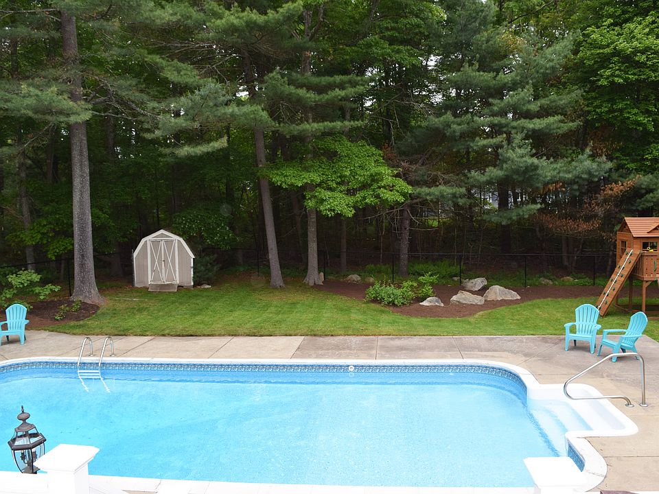 2nd image of 14 Nottingham Dr