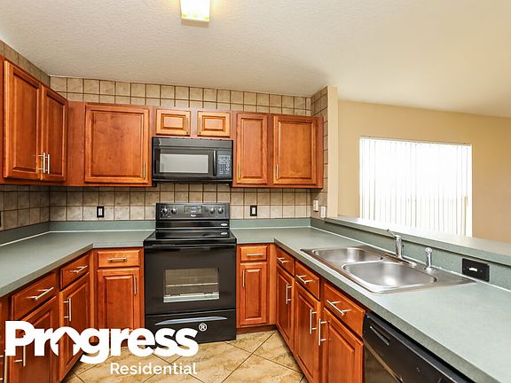 5th image of 2041 Colonial Woods Blvd