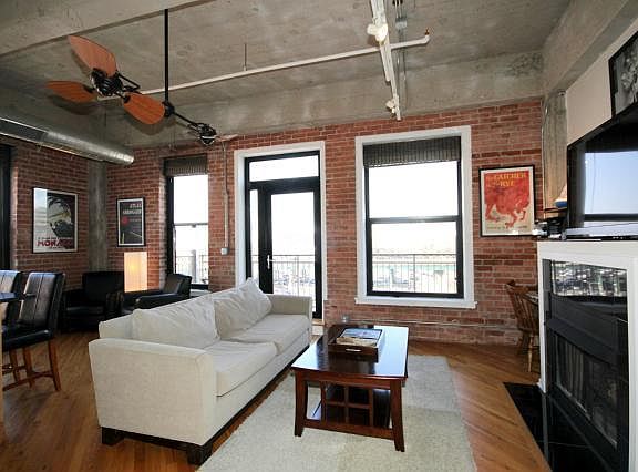 3rd image of 2029 Grand Blvd APT 614