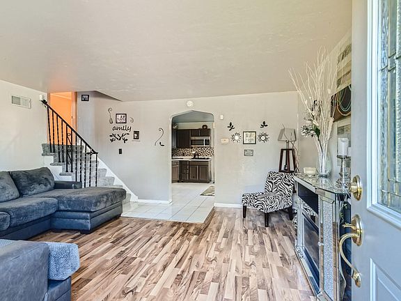 5th image of 1136 Nichols Ln