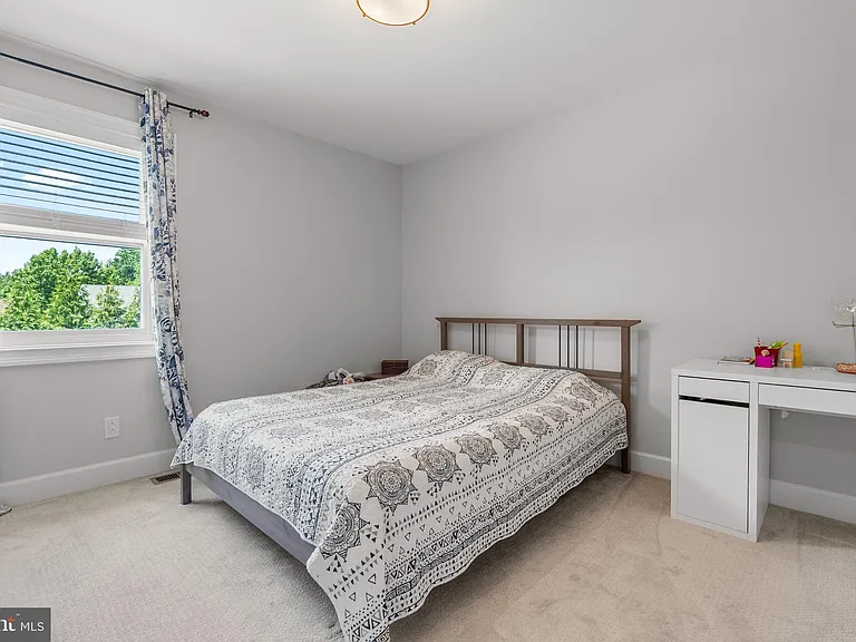 2 Lee Ct — Photo 26