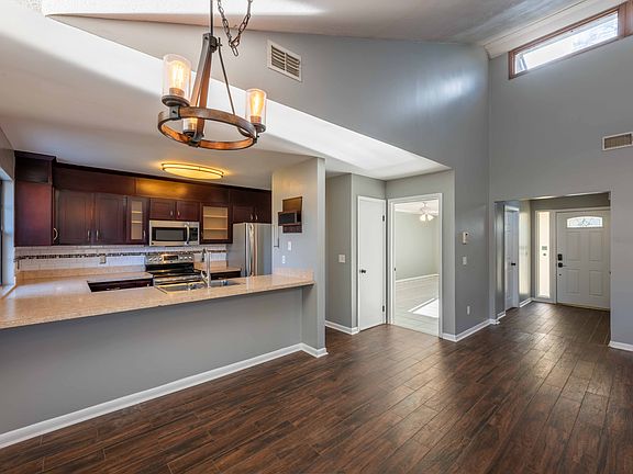 4th image of 11499 Pine Acres Rd