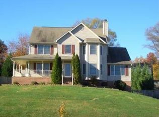 11910 Arbor Glen Dr, Fredericksburg, VA 22407