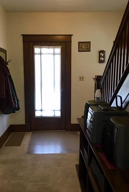 2nd image of 19 Lincoln St