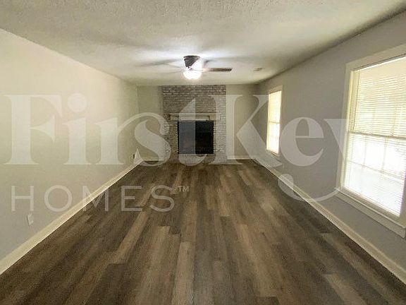 3rd image of 1515 Flat Rock Rd