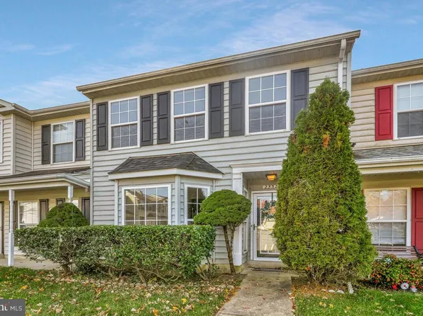 2552 Fernwood Ct, Waldorf, MD 20601