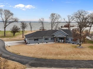 21850 Shore Dr, Chandler, TX 75758