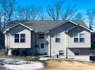 157 Fire Tower Rd, Steelville, MO 65565